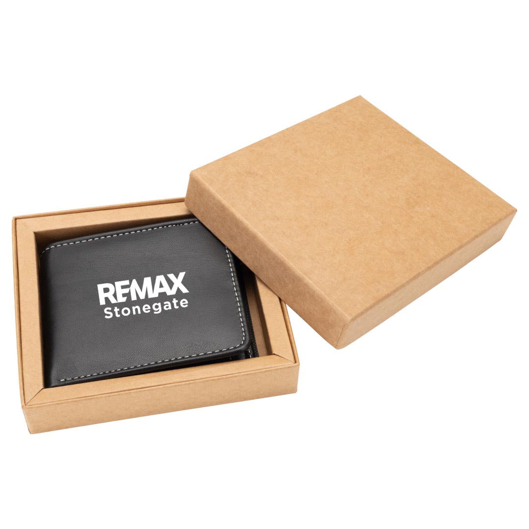 Black wallet withe REMAX Stonegate logoi in a small box.