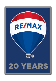 RE/MAX 20 Year Pin