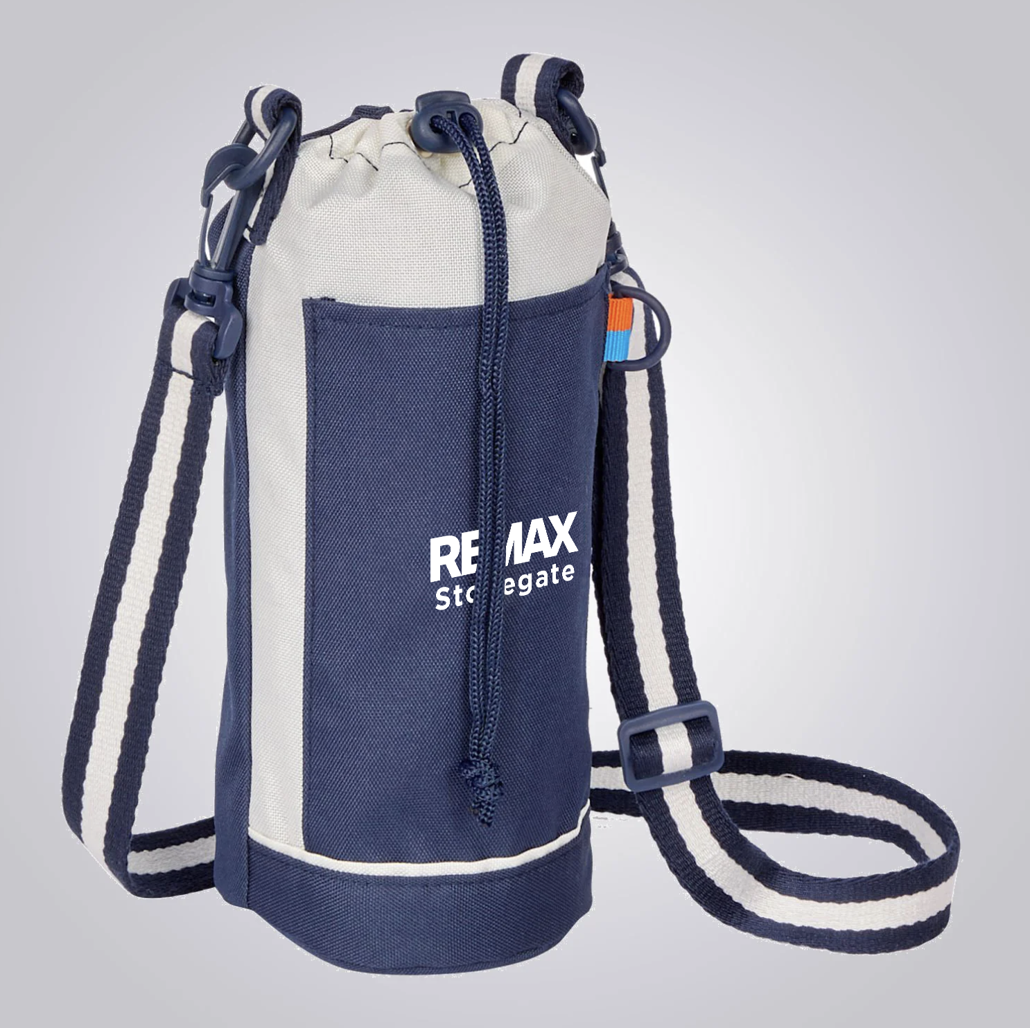 Blue and white bag with 'REMAX' branding on a light gray background